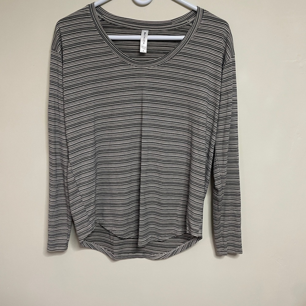 Athleta Striped Long Sleeve‎ Shirt Black White Curved Hem S 657835-00